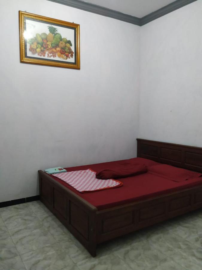 Hotel "Ngebel Indah" Экстерьер фото